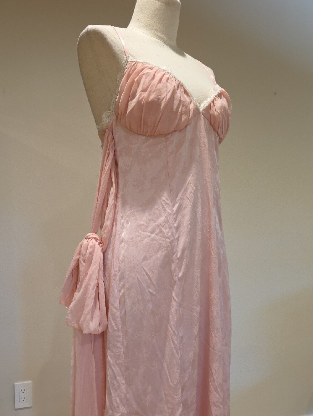 NEW $489 FOR LOVE AND LEMONS SHEILA PINK JACQUARD MAXI DRESS SIZE M - Picture 5 of 15